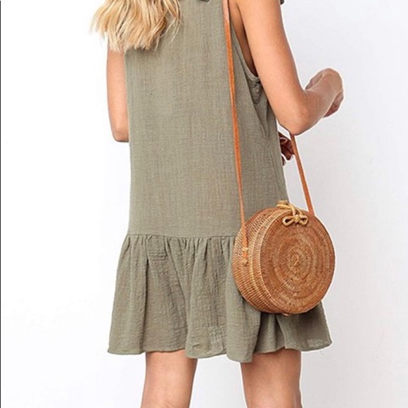 GREEN TIE-STRAP RUFFLED DRESS NWOT - Picture 3 of 3